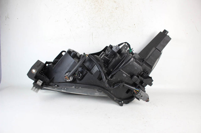 KB8M51031 Фара правая купить Черкассы