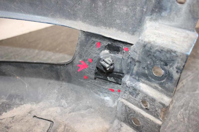Задний бампер KBYA5022XBBB MAZDA