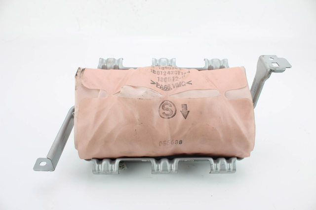 Подушка безопасности (AIRBAG) пассажирская KD4757K50 MAZDA