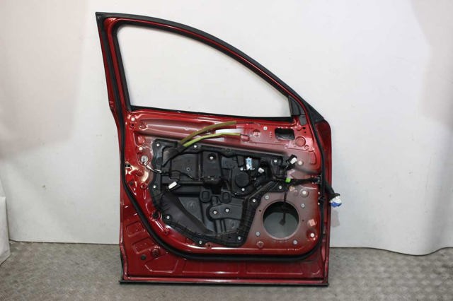 MAZDA KDY35902XH Дверь передняя левая в наличии Харьков