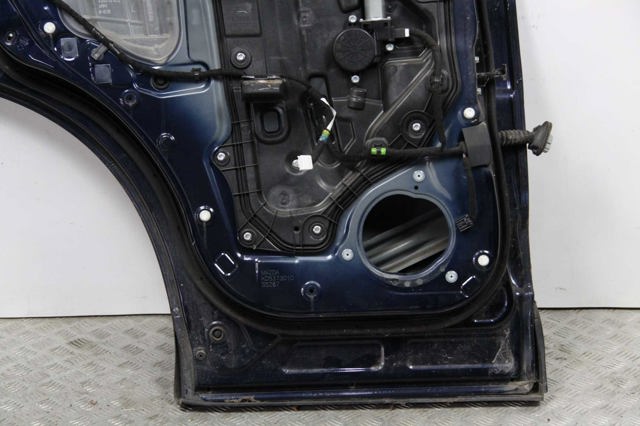 MAZDA KDY57302XC Дверь задняя левая в наличии Ирпень