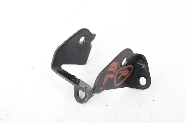 Левая опора двигателя MN101574 MITSUBISHI