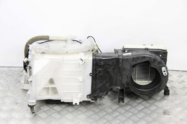 MN124235 Корпус печки в сборе купить Кривой Рог