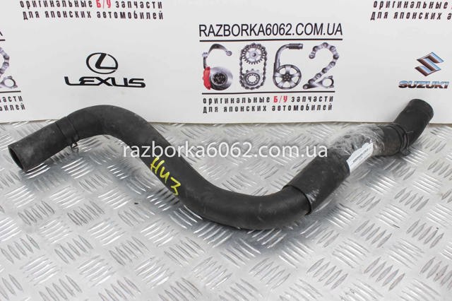 Нижний патрубок радиатора MN156403 MITSUBISHI