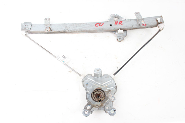 Механизм стеклоподъемника двери передней, правой MR573878 MITSUBISHI