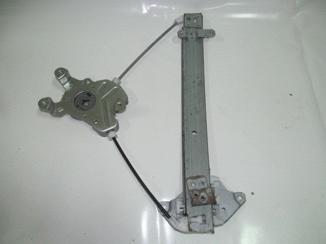 Стеклоподъёмник задний левый электр (без моторчика) MR573879