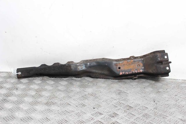 Балка крепления двигателя MR589557 MITSUBISHI