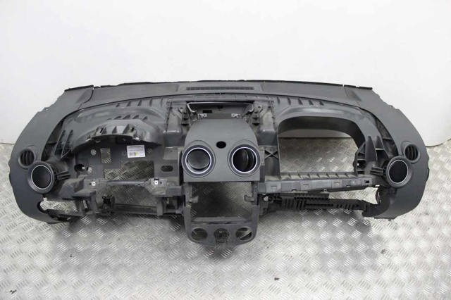 Панель передняя "торпедо", нижняя часть MR951725HA MITSUBISHI