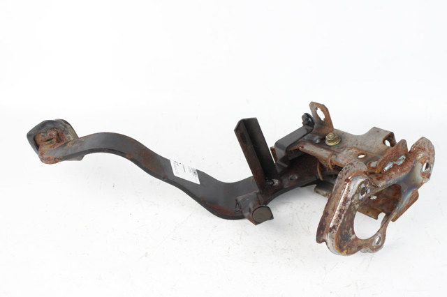 Педаль сцепления MR955197 MITSUBISHI