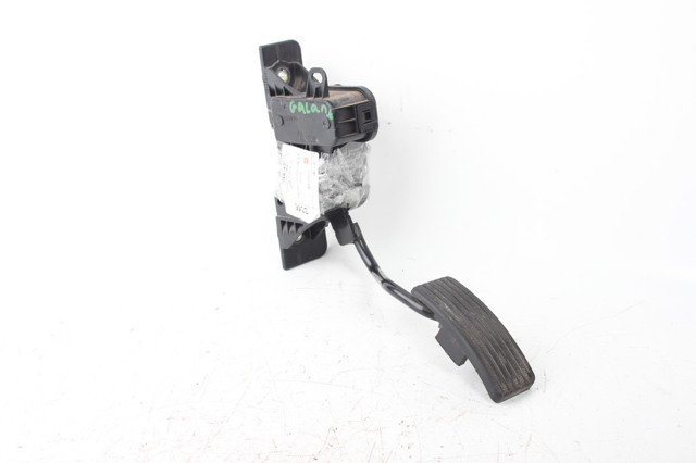 Педаль акселератора MR955493 MITSUBISHI