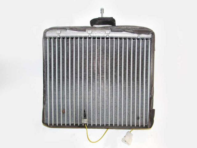 Испаритель кондиционера MR958417 MITSUBISHI