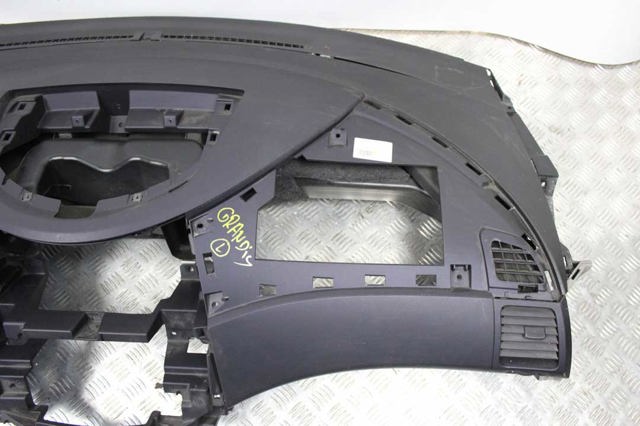 MR962285YA MITSUBISHI купить в Ужгород