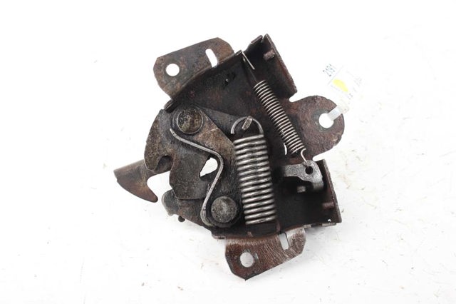 Замок крышки капота MR970984 MITSUBISHI
