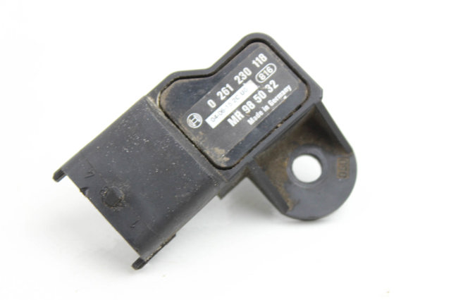 Датчик давления воздуха MR985032 MITSUBISHI