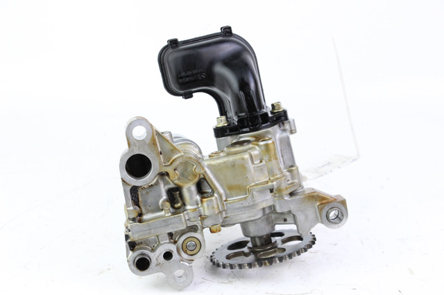 Маслонасос PE0114100 MAZDA