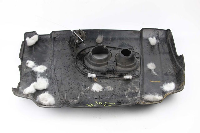 Экран двигателя PE11102F0 MAZDA
