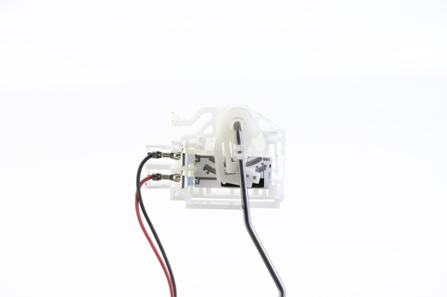 PE1160960 MAZDA Датчик уровня топлива в баке купить в Харьков