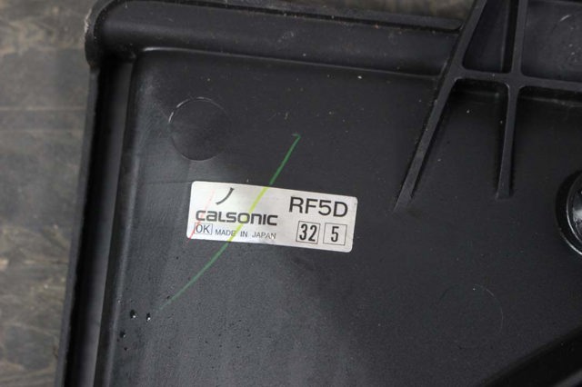 Диффузор радиатора охлаждения в сборе с мотором и крыльчаткой RF5D15025 MAZDA