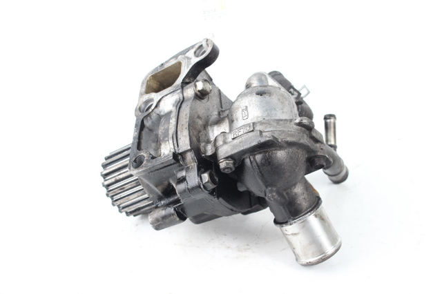 Водяной насос RF8G15010A MAZDA