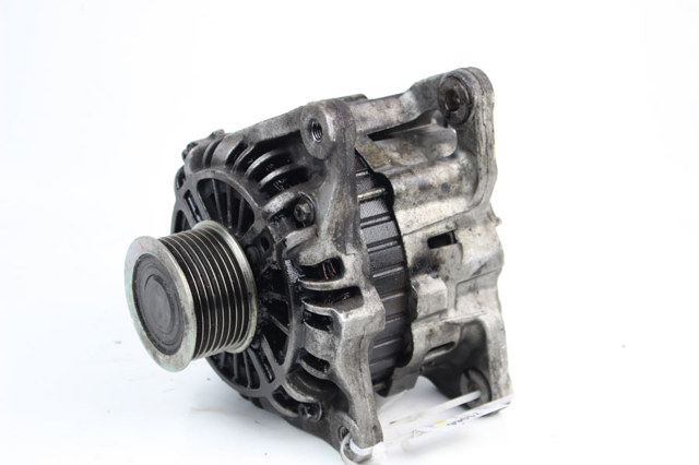MAZDA RF8G18300 Генератор в наличии Черновцы