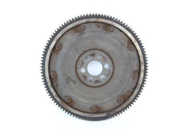 Z601-11-500A Mazda Маховик двигателя