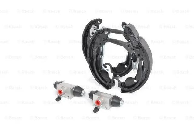 Тормоза рабочие задние ножные и тормозные барабаны 0204114648 BOSCH