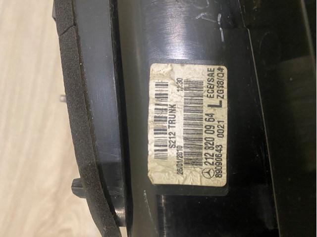 2128200964 MERCEDES Фонарь задний левый внутренний купить в Хмельницкий