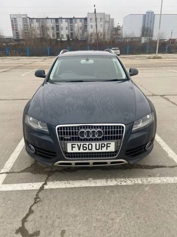 Решетка радиатора 8K0853651AS66 VAG