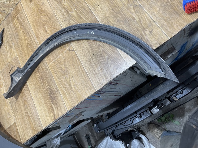VAG 5G9853717A9B9 в наличии Львов
