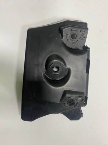 Левое крепление переднего бампера 5P0807183A VAG