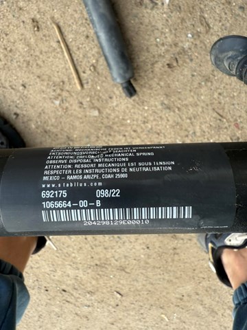 Газовый упор багажника 106566400B TESLA