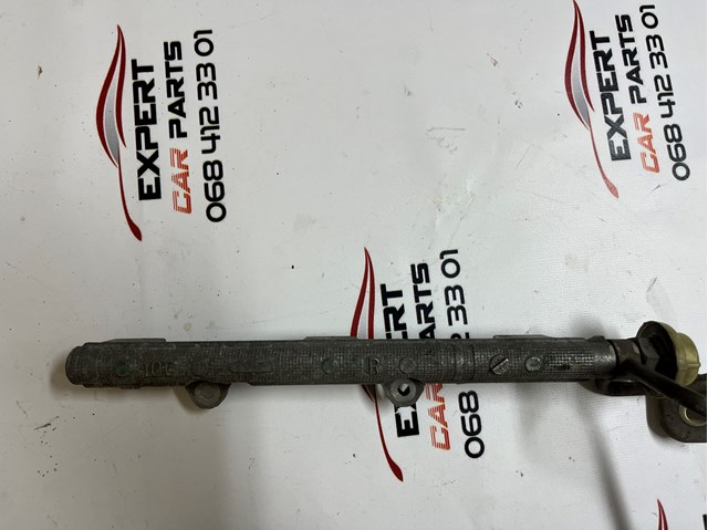 Рампа форсунок системы впрыска топлива 2381520021 TOYOTA