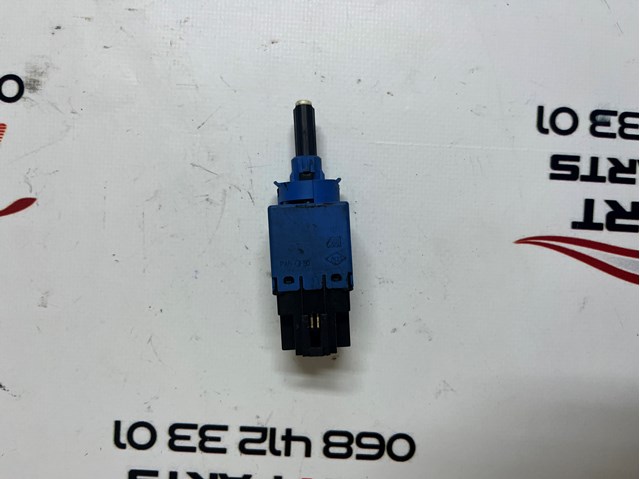 253256730R RENAULT Датчик включения сцепления  купить в Украина