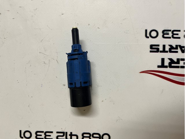 253256730R RENAULT Датчик включения сцепления  купить в Ужгород