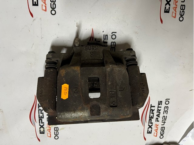 TOYOTA 4773048140 Суппорт тормозной передний правый в наличии Черновцы