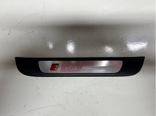 4G0853376 VAG Накладка дверного порога внутренняя задняя правая купить в Павлоград