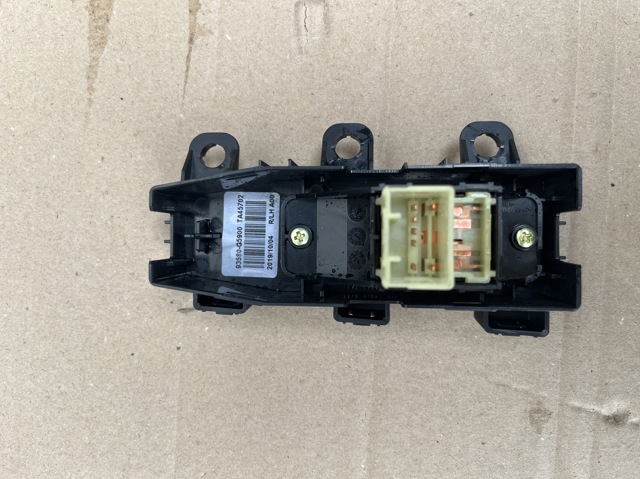 93580G5900 HYUNDAI купить в Ирпень