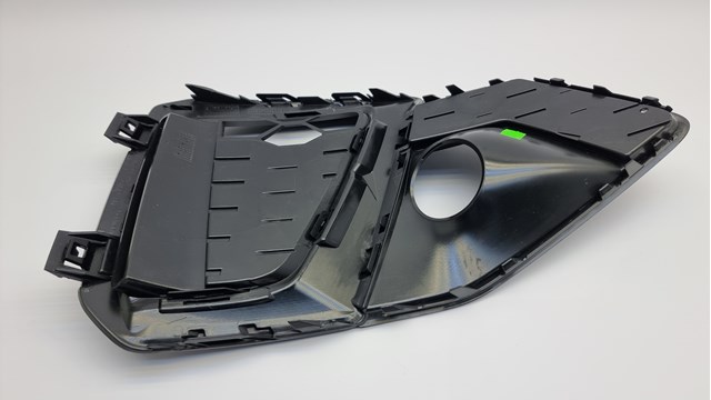 VAG 8W0807681AM в наличии Киев