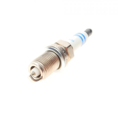 0242240653 BOSCH Свеча зажигания купить в Чернигов