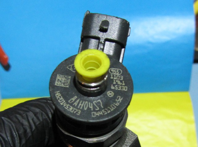 RENAULT 166000121R Топливные форсунки в наличии Днепр