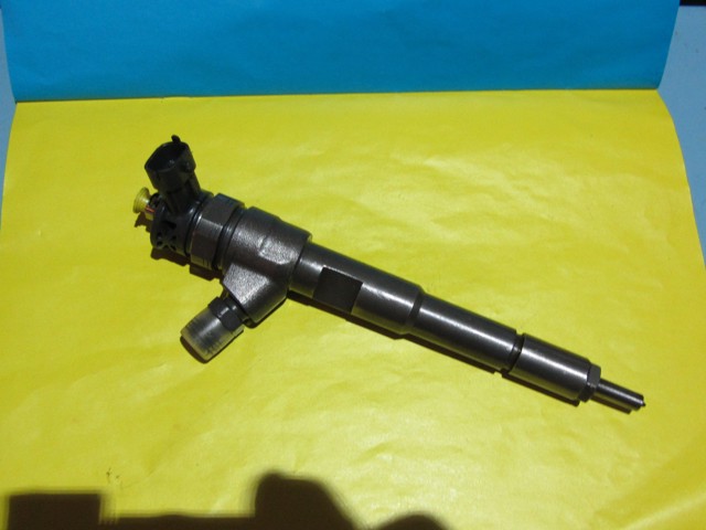RENAULT 166000121R Топливные форсунки в наличии Полтава