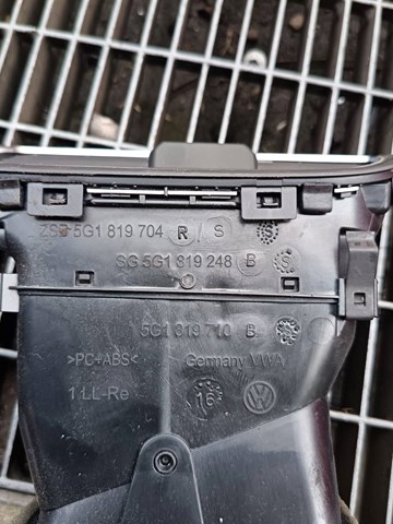 5G1819704R VAG Воздуховод (распределитель воздуха под "торпедо") правый купить в Николаев