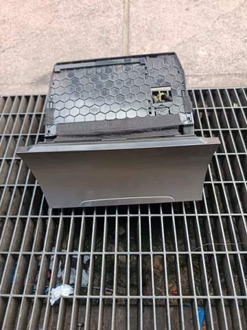 5G1863391 Пепельница центральной консоли купить Ирпень