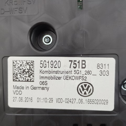 VAG 5G1920751B Приборная доска (щиток приборов) в наличии Каменское