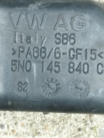 VAG 5N0145840C Шланг (патрубок) интеркуллера в наличии Запорожье