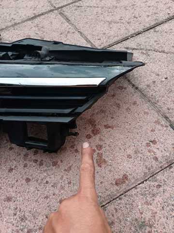622562901R RENAULT Решетка радиатора купить в Украина