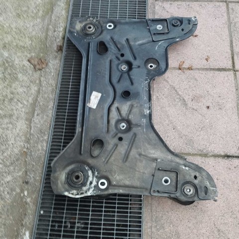 Сайлентблок подрамника 8200626965 RENAULT
