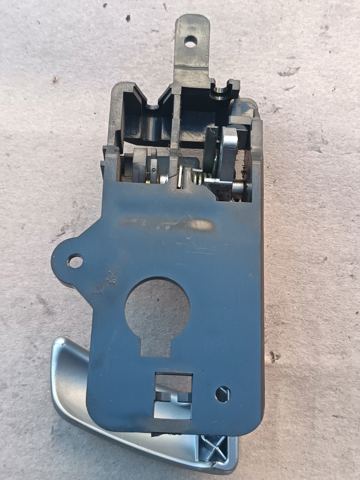82623CM000 HYUNDAI купить в Павлоград