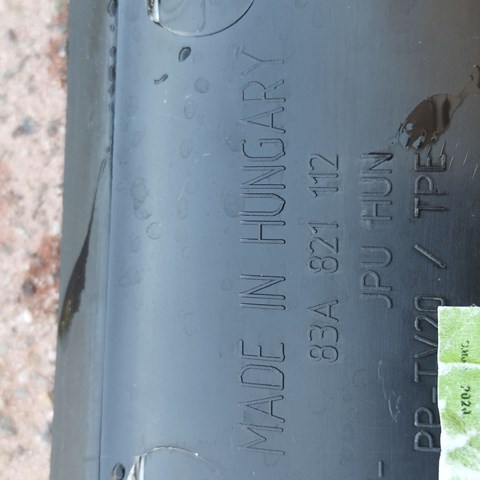 83A821112 VAG Уплотнитель крыла купить в Одесса
