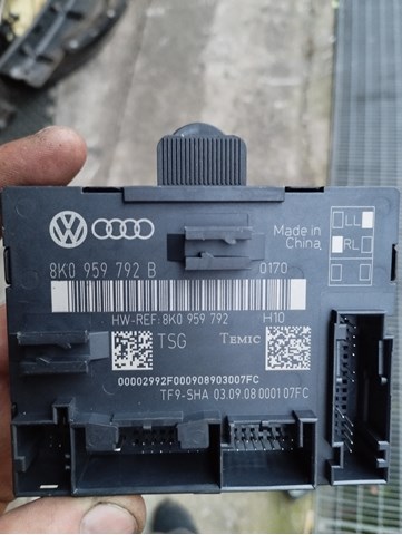 Блок комфорта передней двери 8K0959792B VAG